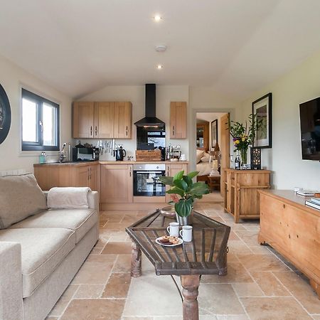 Holders Cottage Lassington Bagian luar foto